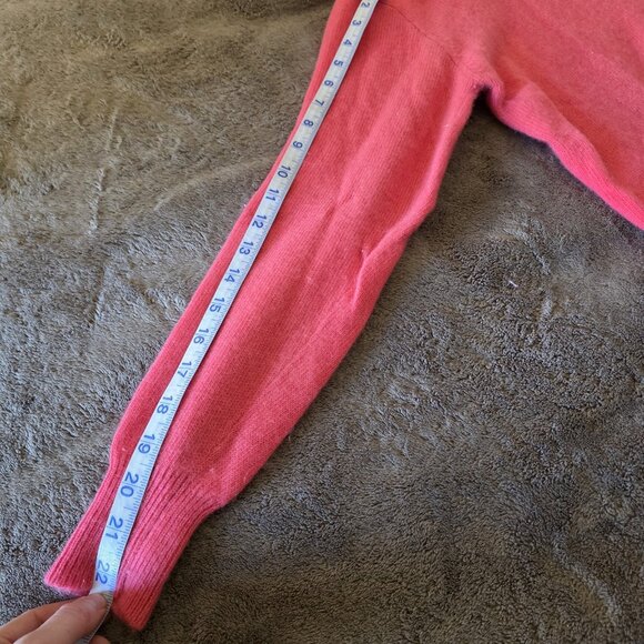 Neiman Marcus 100% Cashmere Turtleneck Sweater M Coral Pink Soft Luxe Knit - Picture 14 of 14